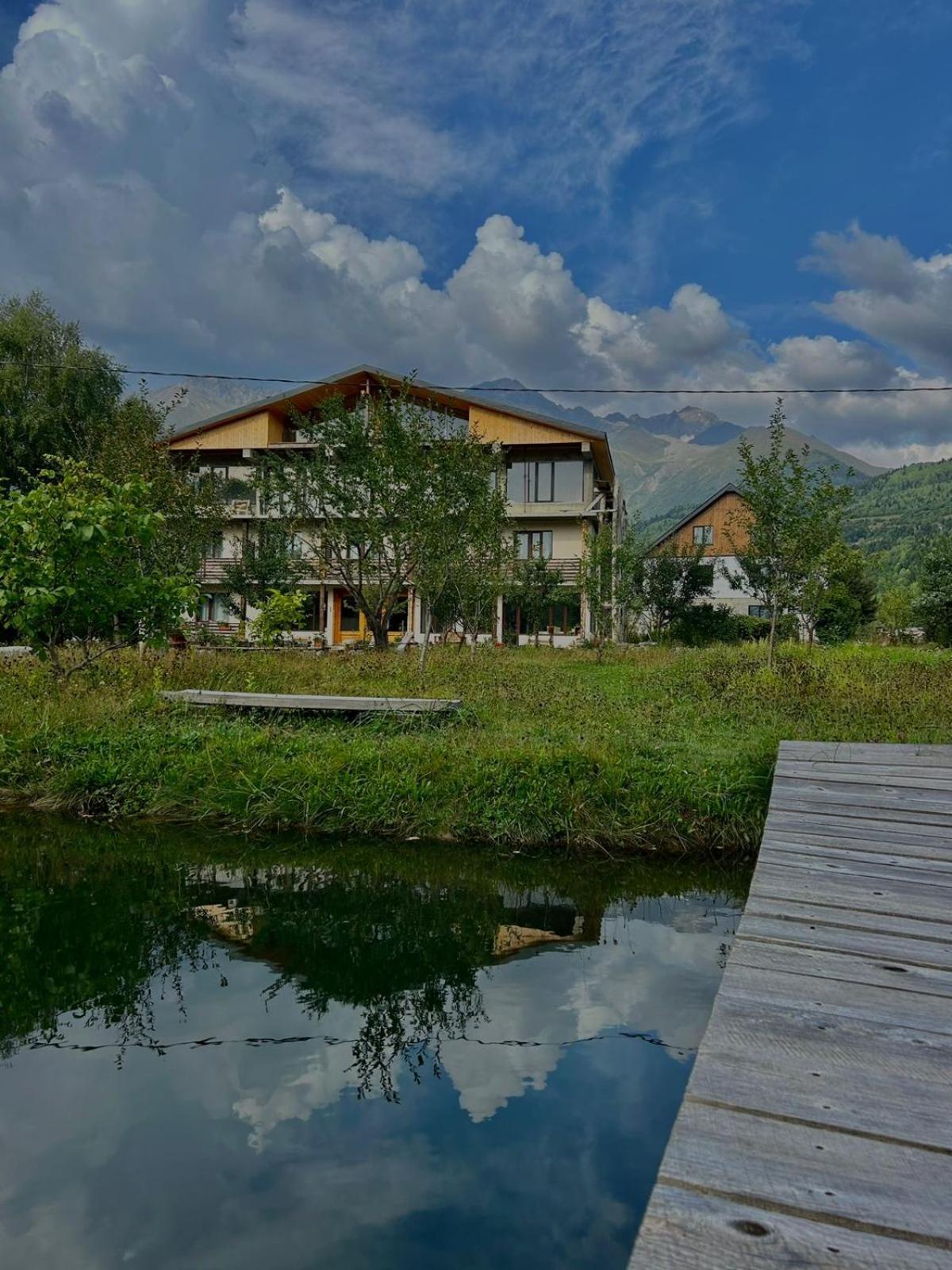 Beko’s garden Inn Mestia Exterior foto